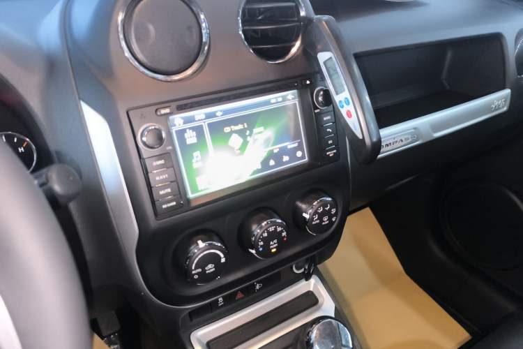 Used Jeep Compass 2014 Revised Version 2.4L Four-Wheel Drive Comfort Edition