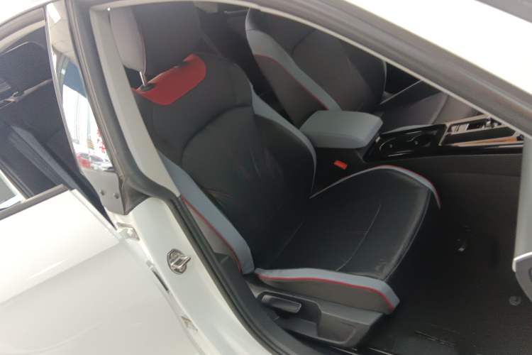 Used Volkswagen Lamando 2024 Lavida L 280TSI DSG Spicy Edition Right Front Seat