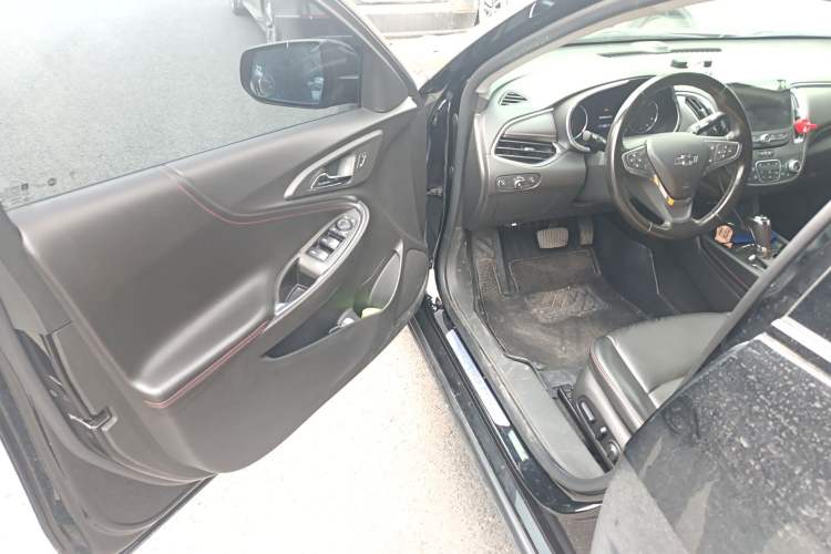 Used Chevrolet Malibu XL 2019 Redline 550T Automatic RuiLian Edition Driver Seat