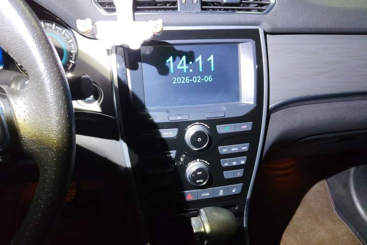 Used Haval H2 2017 Red-Label 1.5T Automatic Two-Wheel Drive Luxury Model