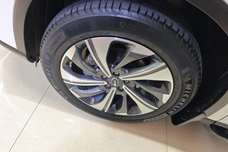 Used GAC Trumpchi GS4 2021 270T Automatic Smart Connectivity Technology Edition Left Front Wheel Hub