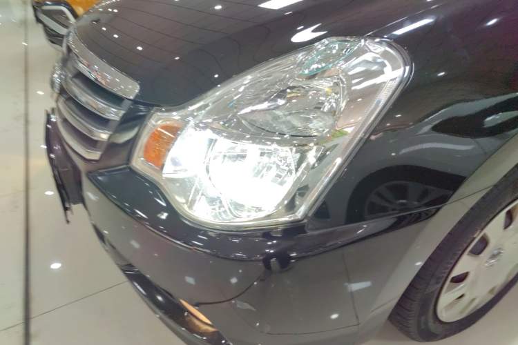 Used Nissan Sylphy 2018 Classic 1.6XE CVT Comfort Edition Left Front Headlight