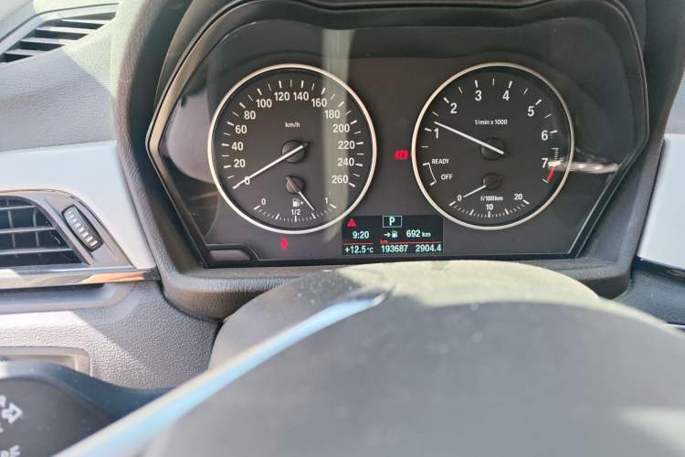 Used BMW X1 2016 sDrive18Li Fashion Model Odometer Close Up