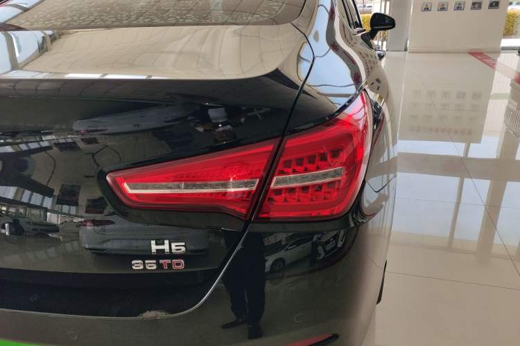 Used Hongqi H5 2020 1.8T Automatic Smart Connect Flagship Edition
