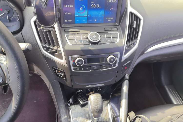 Used Dongfeng Aeolus AX7 2016 2.3L Automatic ZhiZun Version