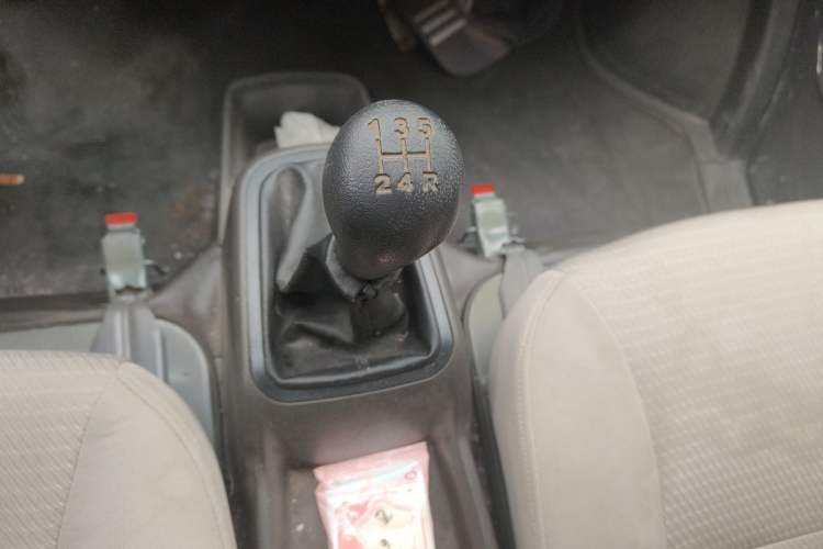 Used Wuling Rongguang S 2021 1.2L Base Model Window-Sealed 5-Seat LSI Car