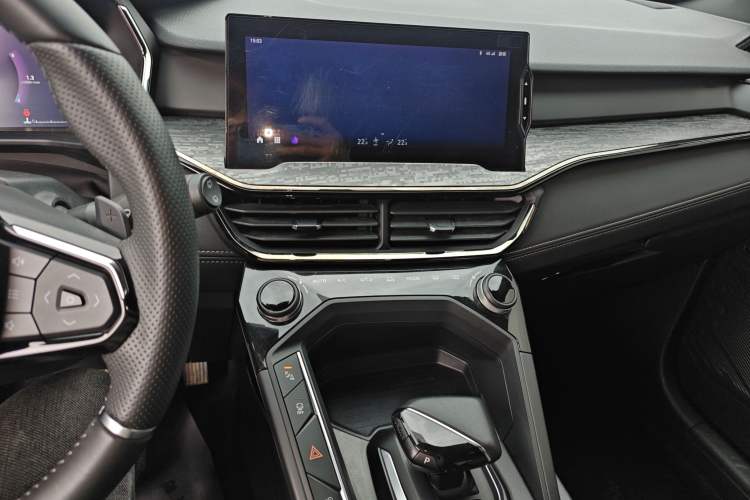 Used Lynk & Co 06 2020 1.5T JinPro model
