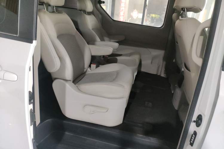 Used SAIC MAXUS G10 2018 PLUS 2.0T Automatic Smart Edition Left Rear Seat