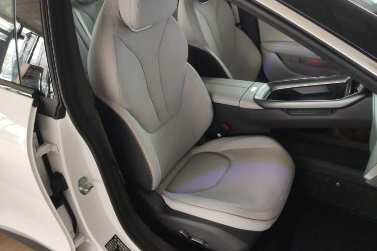 Used ARCFOX Alpha S5 2024 708MAX 200kW