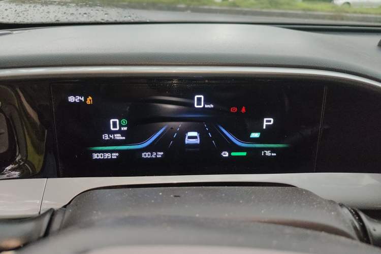 Used Geely Galaxy Geome 2025 310km Youth Edition Odometer Close Up