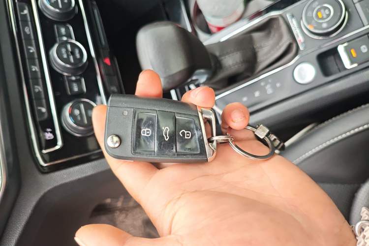 Used Volkswagen Teramont 2019 380TSI Four-Wheel Drive Luxury Version China VI Standard Vehicle Key