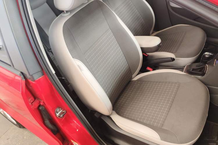 Used Volkswagen Polo 2014 1.6L Automatic Comfort Edition