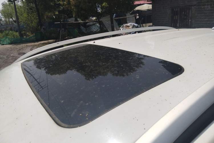 Used Haval H2 2016 Red Label 1.5T Manual Two-Wheel Drive Elite Model Roof