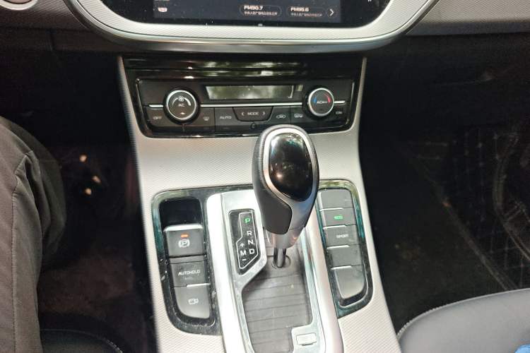 Used Geely Auto Emgrand GL 2018 1.4T DCT Elite Smart Connectivity Version Gear Lever