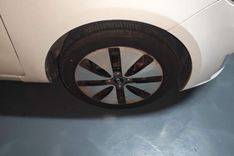 Used Kia K2 2011 Sedan 1.6L Automatic Transmission Premium