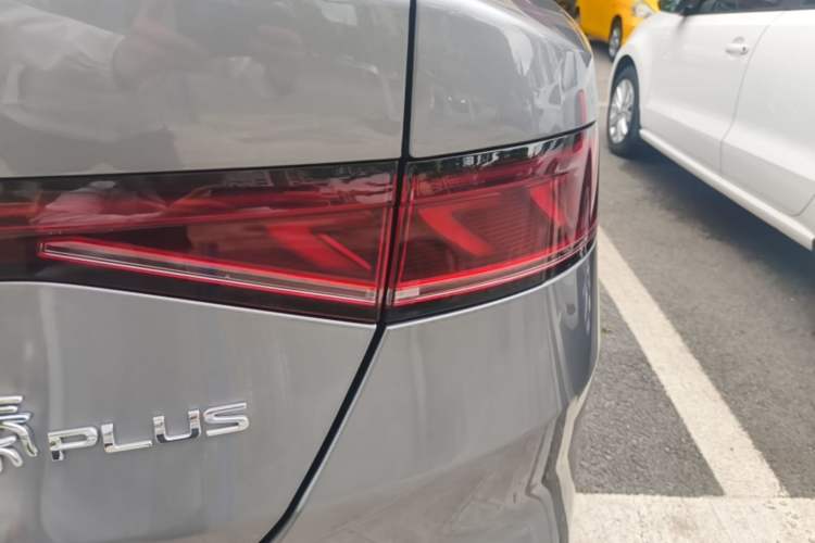 Used BYD Qin PLUS 2021 EV 500KM Luxury Model
