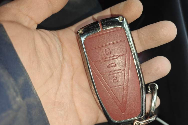 Used Venucia V 2021 260T Idol Edition
