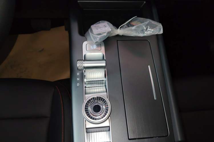 Used BAIC Off-Road BJ30 2026 Model Traveler 1.5T DCT Two-Wheel Drive Seven-Seat Version
