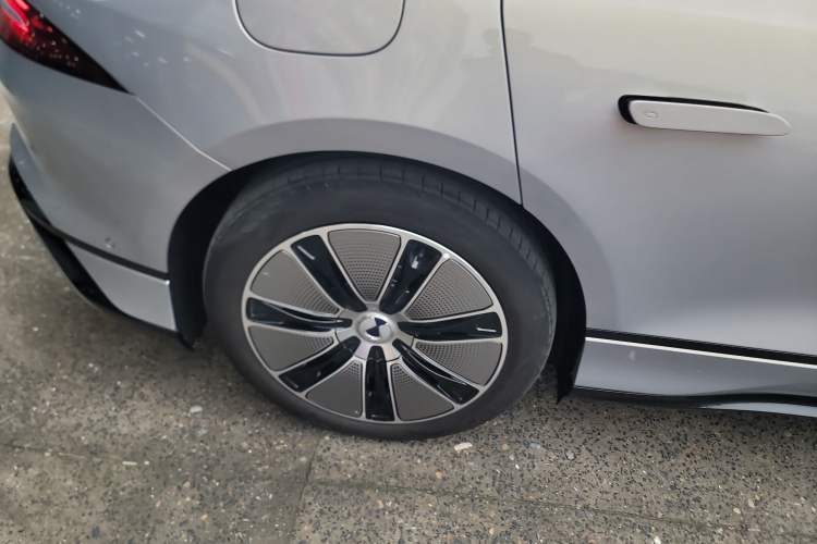 Used Denza Z9GT 2024 630 All-Wheel Drive Max Edition
