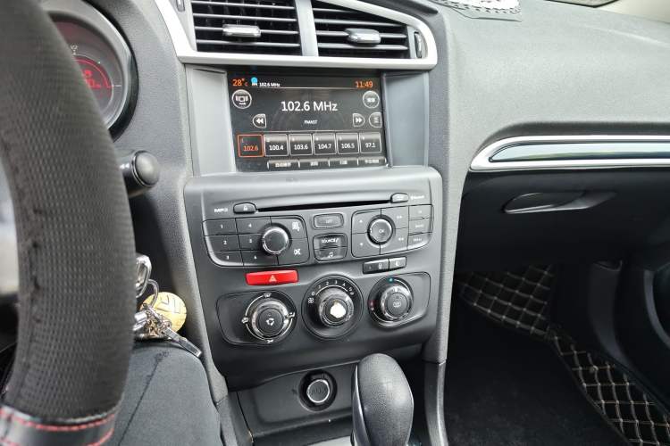 Used Citroen C4L 2014 1.8L Intelligent Drive Automatic Enjoyment Model
