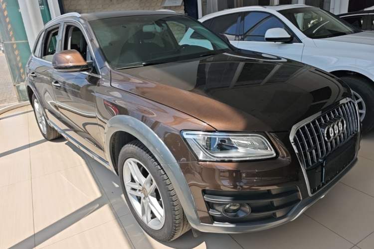Used Audi Q5 2017 Plus 40 TFSI Technology Model