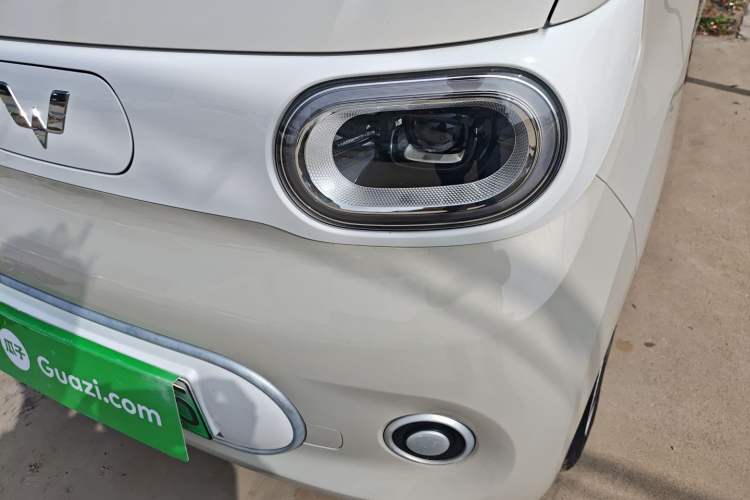 Used Wuling Hongguang MINIEV 2024 3rd Generation 215km Youth Edition Left Front Headlight