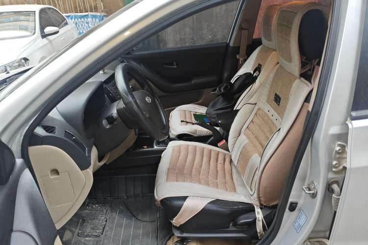 Used Hyundai Celesta 2011 1.6L Manual Comfort Edition