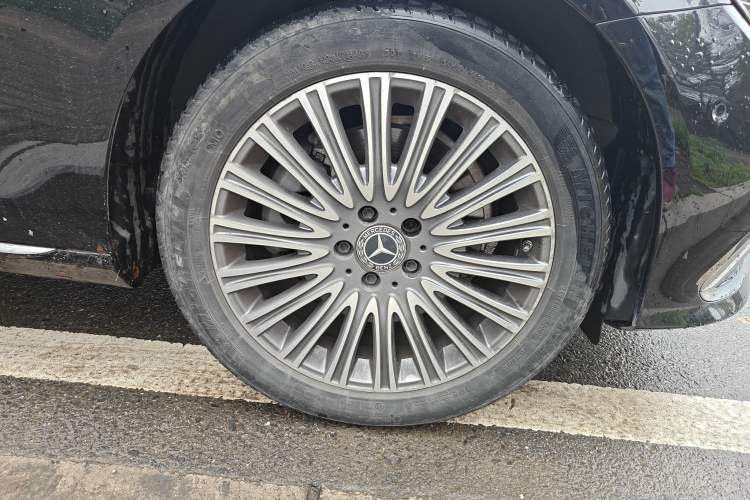 Used Mercedes-Benz E-Class 2023 E 300 L Luxury Model
