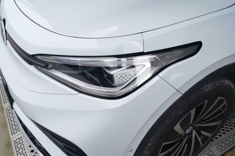 Used Volkswagen ID.4 X 2023 Pure Long-Range Version Left Front Headlight