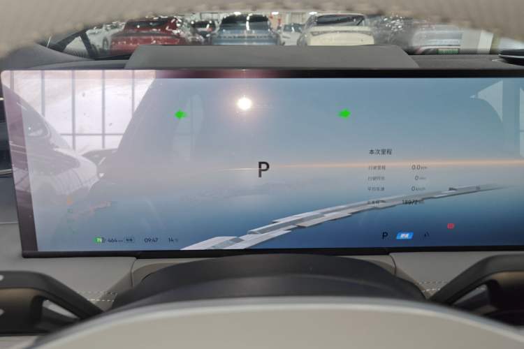 Used Geely Galaxy E8 2024 665 km Range Rear-Drive Starship Long-Range Version