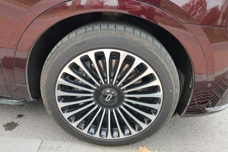 Used Hima AITO M9 2025 Extended-Range Ultra Version 52 kWh 5-Seater Edition
