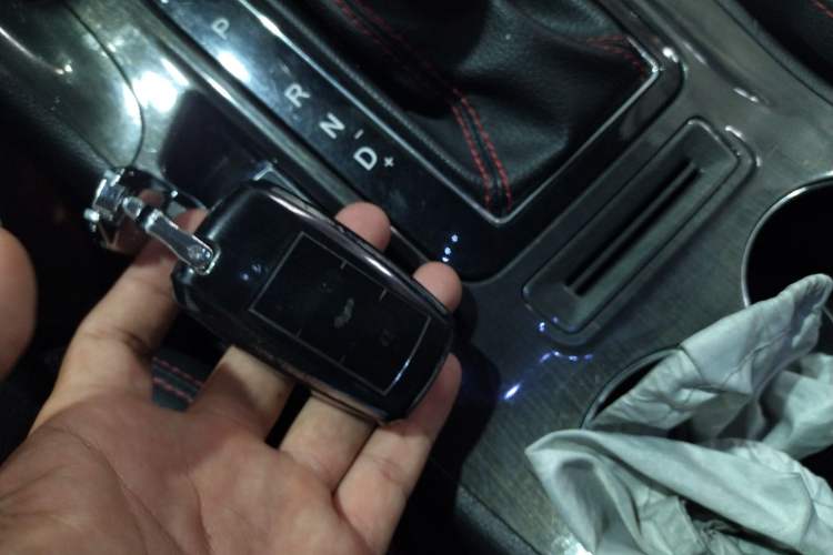 Used CHANGAN CS75 2017 Shangkui Edition 1.5T Automatic Fengxiang Model
