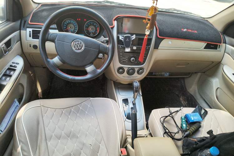 Used Buick Excelle 2013 1.5L Automatic Classic Model
