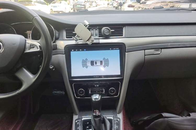 Used Skoda Superb 2013 1.8TSI Automatic Yashi Edition