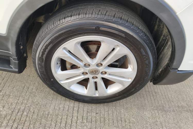 Used CHANGAN OSHAN CX70 2016 1.6L Manual Luxury Model
