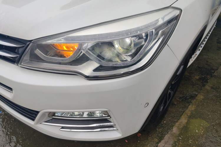Used Hanteng X7 2016 2.0T DCT Yu Ma Edition Left Front Headlight