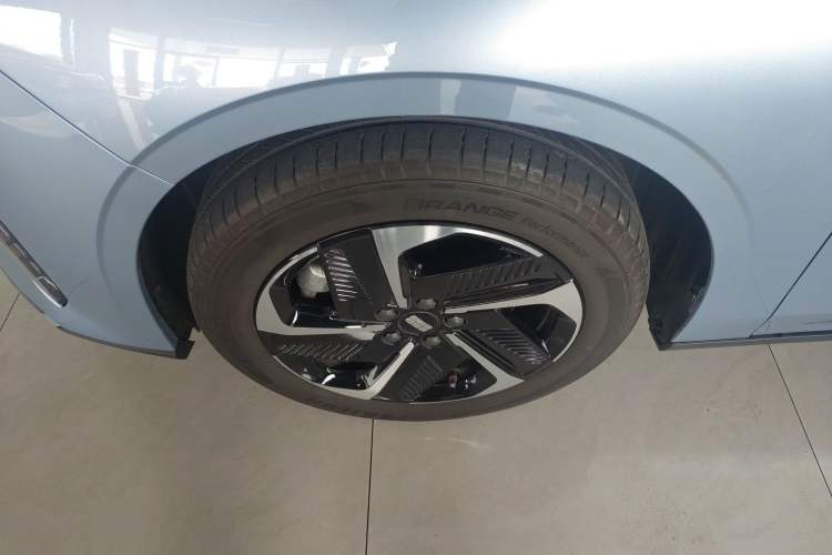 Used Geely Galaxy L6 2025 EM-i 140km Starship Edition
