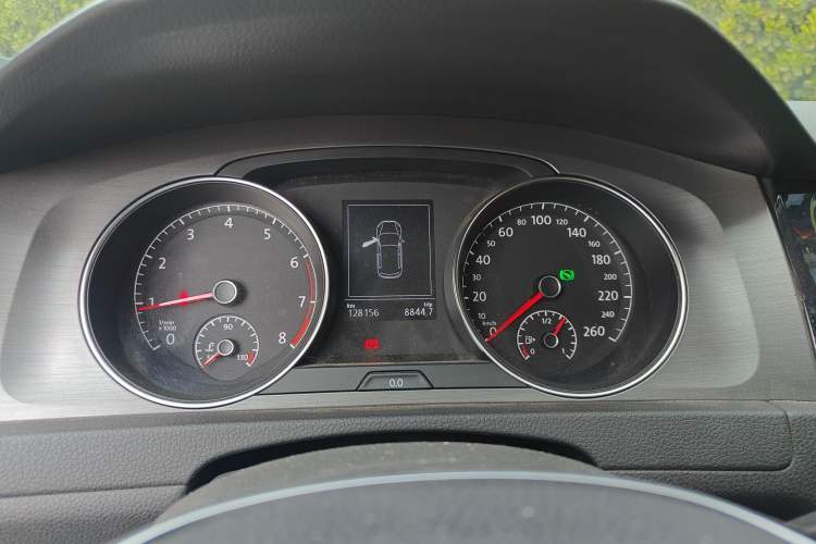 Used Volkswagen Golf 2015 1.6L Automatic Comfort Model
