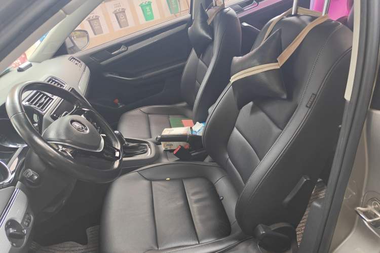 Used Volkswagen Sagitar 2015 1.6L Automatic Comfort Model
