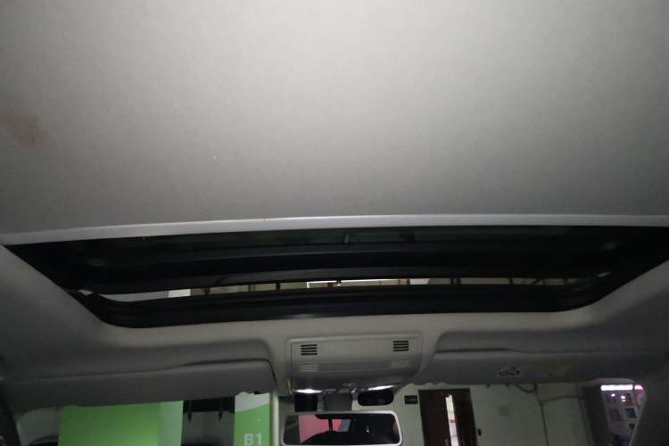 Used Volkswagen Tayron 2019 330TSI Two-Wheel Drive Luxury Model China VI Standard
