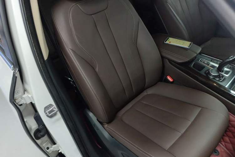 Used BMW X5 2015 xDrive28i Right Front Seat