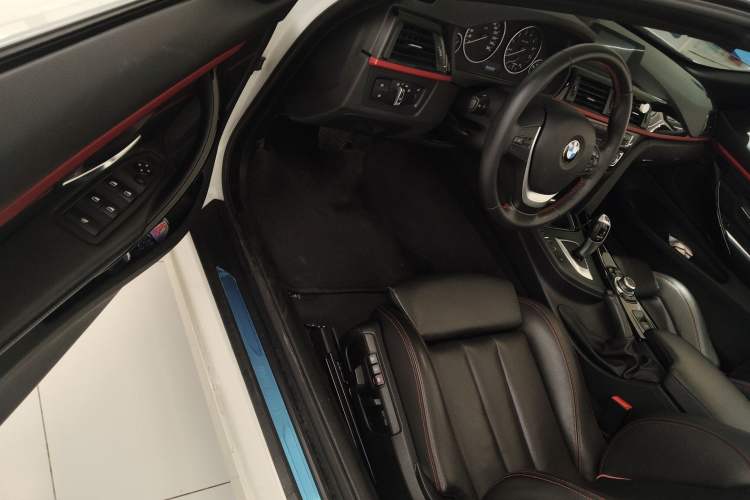 Used BMW 4 Series 2014 420i Convertible Sports Design Package
