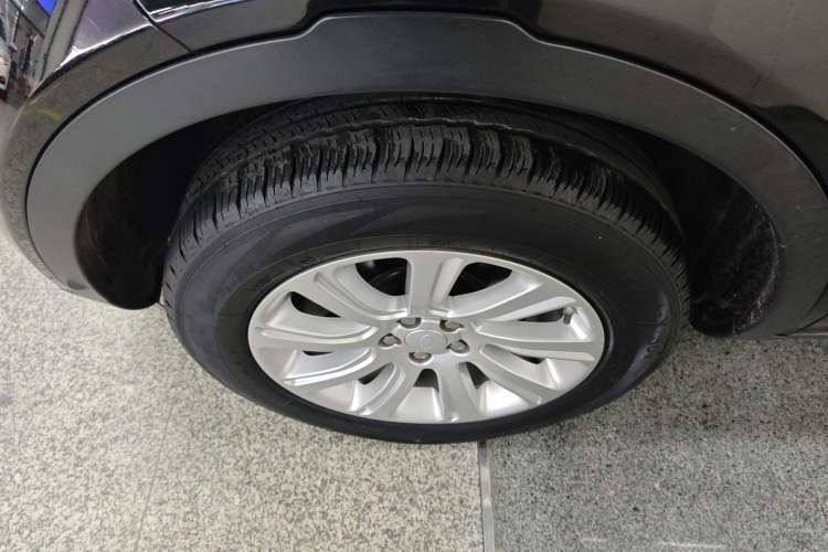 Used Land Rover Discovery Sport 2018 240 PS PURE Edition
