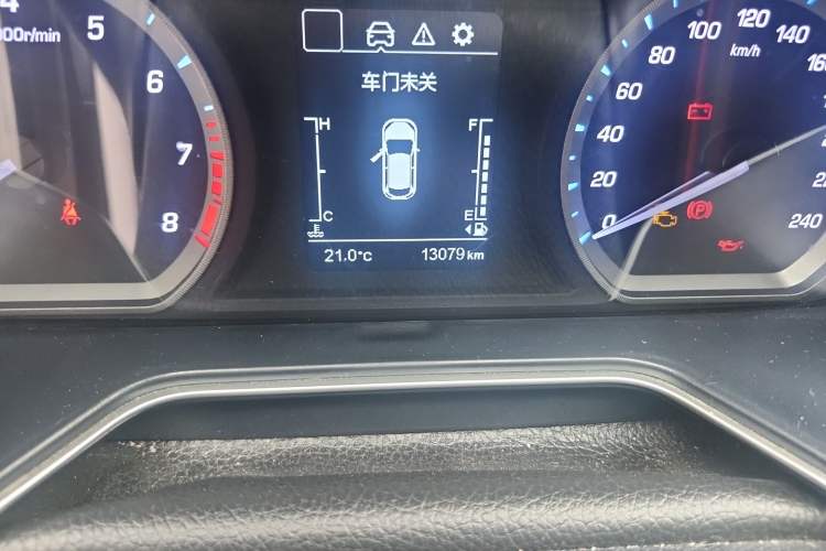 Used CHANGAN OSHAN X7 2020 1.5T Manual Luxury Version Odometer Close Up