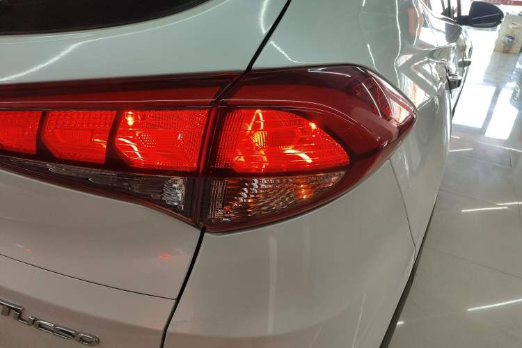 Used Hyundai Tucson 2015 1.6T Dual-Clutch Two-Wheel-Drive Smart Model
