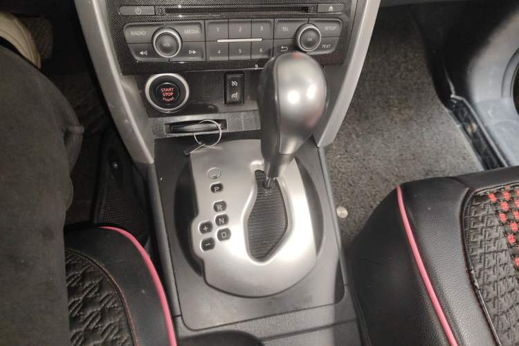 Used Renault Koleos 2014 Revised Version 2.5L Two-Wheel Drive Urban Edition
