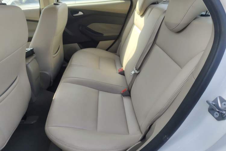 Used Ford Focus 2012 Sedan 1.6L Automatic Comfort Model