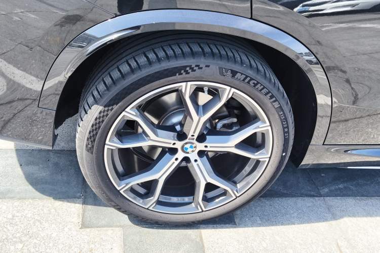 Used BMW X5 2023 xDrive 30Li Luxury M Sport Night Edition Package