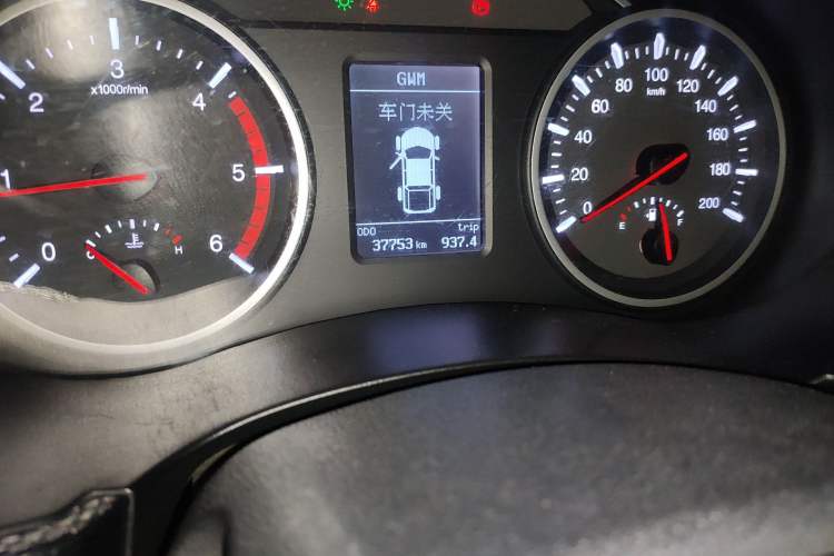 Used Great Wall Wingle 5 2017 2.0T European Version Diesel Two-Wheel Drive Advanced Large Double-Cab GW4D20E Odometer Close Up