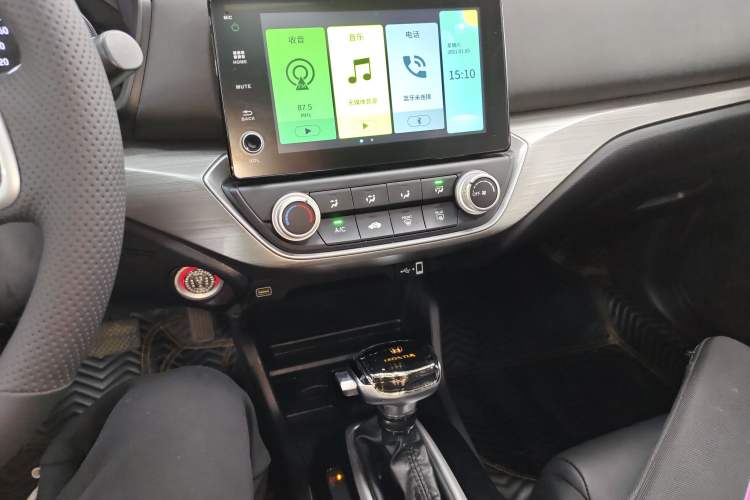 Used Honda Envix 2022 180TURBO CVT Comfort Version Audio And AC Panel